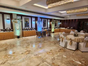 Hotel Golden Orchid - Image 4