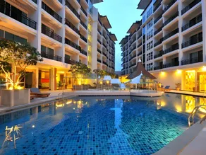 Crystal Palace Luxury Hotel Pattaya - Image 2