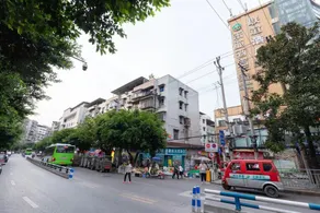 Friendship  Hotel - Image 3
