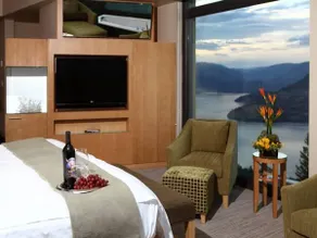 Sparkling Hill Resort and Spa - Adults-Only Resort - Image 4