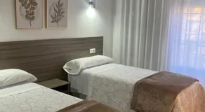 Rolix hc Hostal - Image 2