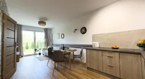 Botanica Garden Suite - Image 4