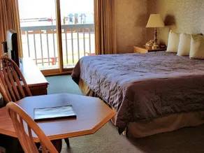 Bay Front Inn - Image 2