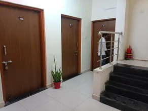 Pride Hotel - Image 4