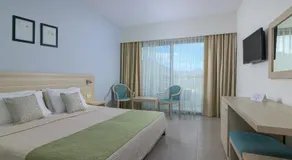 Niriides Hotel - Image 2