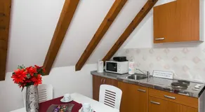 Iva Apartments - Image 3