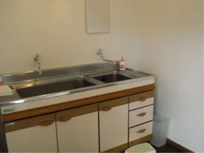 Sea-view Cottage & Camp - Image 2