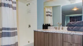 Residences at Windsor 2228 - Image 3