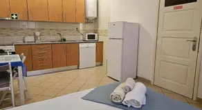 Blife Salinya private rooms at N125 - Image 4
