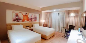 Boracay Ocean Club Beach Resort - Image 3