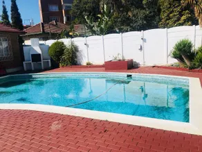 Derrick Guest House - Image 3