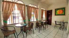 Hotel Armonía Hostal - Image 3
