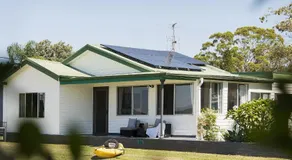 Waterfront Cottage - Image 5