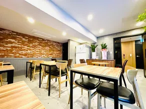 Star Hotel - Image 2