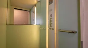 Exklusive 1-Zimmer-Wohnung in KA-Stadt - Image 5
