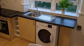 Glenclova - No 5 Bellyeoman, bright two bedroom apartment - Image 3