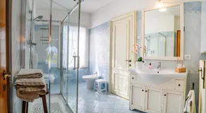 Exclusive Villa - Image 2
