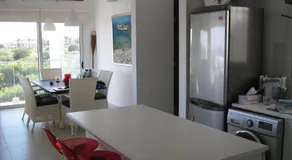 Trident Beach Apartment - Image 4