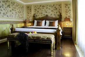 Amos Cozy Hotel Melawai - Image 2