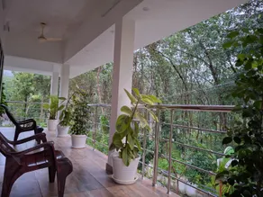 Crystal Riverview Homestay - Image 4