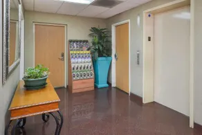 Value Inn Worldwide Inglewood - Image 3