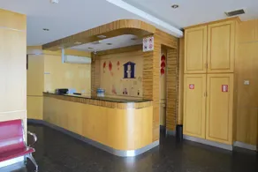 Houz Inn - Image 2