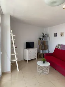 Apartment near the ocean - Image 2