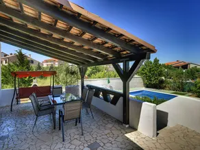 Holiday Home Liznjan near Beach  Pool - Image 5