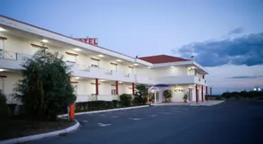Kornilios Istron Hotel - Image 5