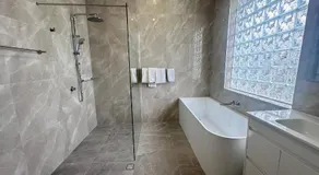 Puffers Inn - Image 2