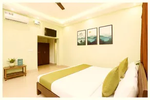 Goroomgo Somnath Rest House Puri - Near Sea Beach - Image 3
