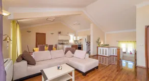 Captain's Apartment - Image 2