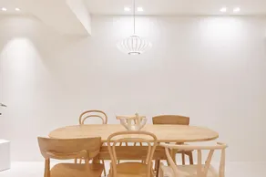 White Linen House - Image 5