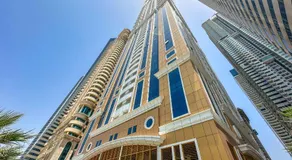 Lux 2BR with Sea Views in Marina - Image 3