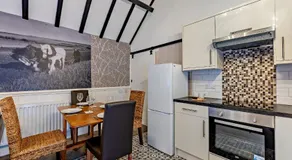 Dale View Cottages  - Image 5