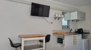 Redcliffe Homestay - Image 4