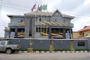 Kings Celia Hotel & Suites - Image 2