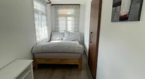 Moderne einzigartige Wohnung in Altdorf - Image 2