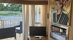 Luxe 6 berth caravan Lytham - Image 2