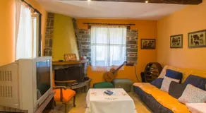 Iris' Traditional Stone House - Image 2