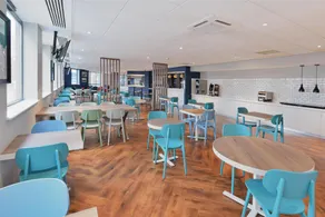 Travelodge Woking Central - Image 3