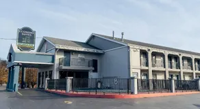 Economy Suites Fairgrounds - Image 4