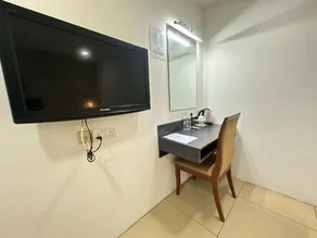 Hotel Twelve at 12 Kuantan Centre - Image 5
