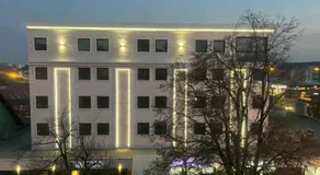 Hotel Central - Image 4