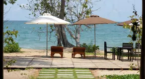 Gold Sand Beach Bungalow - Image 2