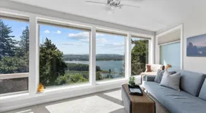 Riverview Luxury Retreat - Image 2