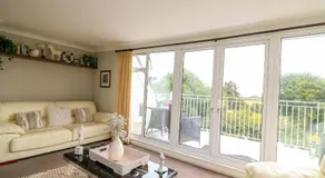 3 Chantry Hill - Image 2