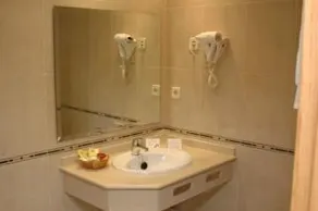 Villa Juanita Hotel Residencial - Image 2