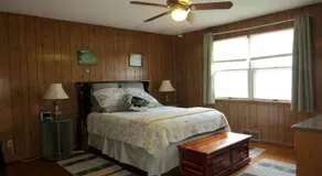 Rustic Cabin Rental near Meramec State Park, Missouri - Image 2
