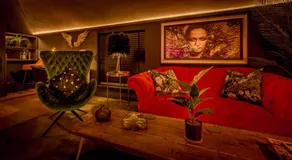 The Bakers Luxury Top Floor Apartment - Image 4